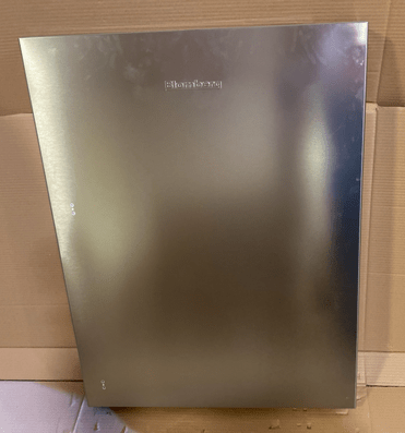 4915514900  – Fridge Door Assembly